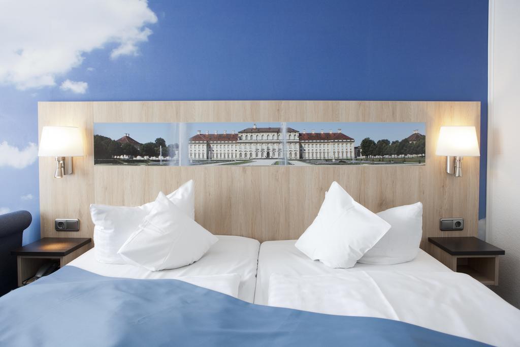 Hotel Blauer Karpfen Oberschleissheim Quarto foto